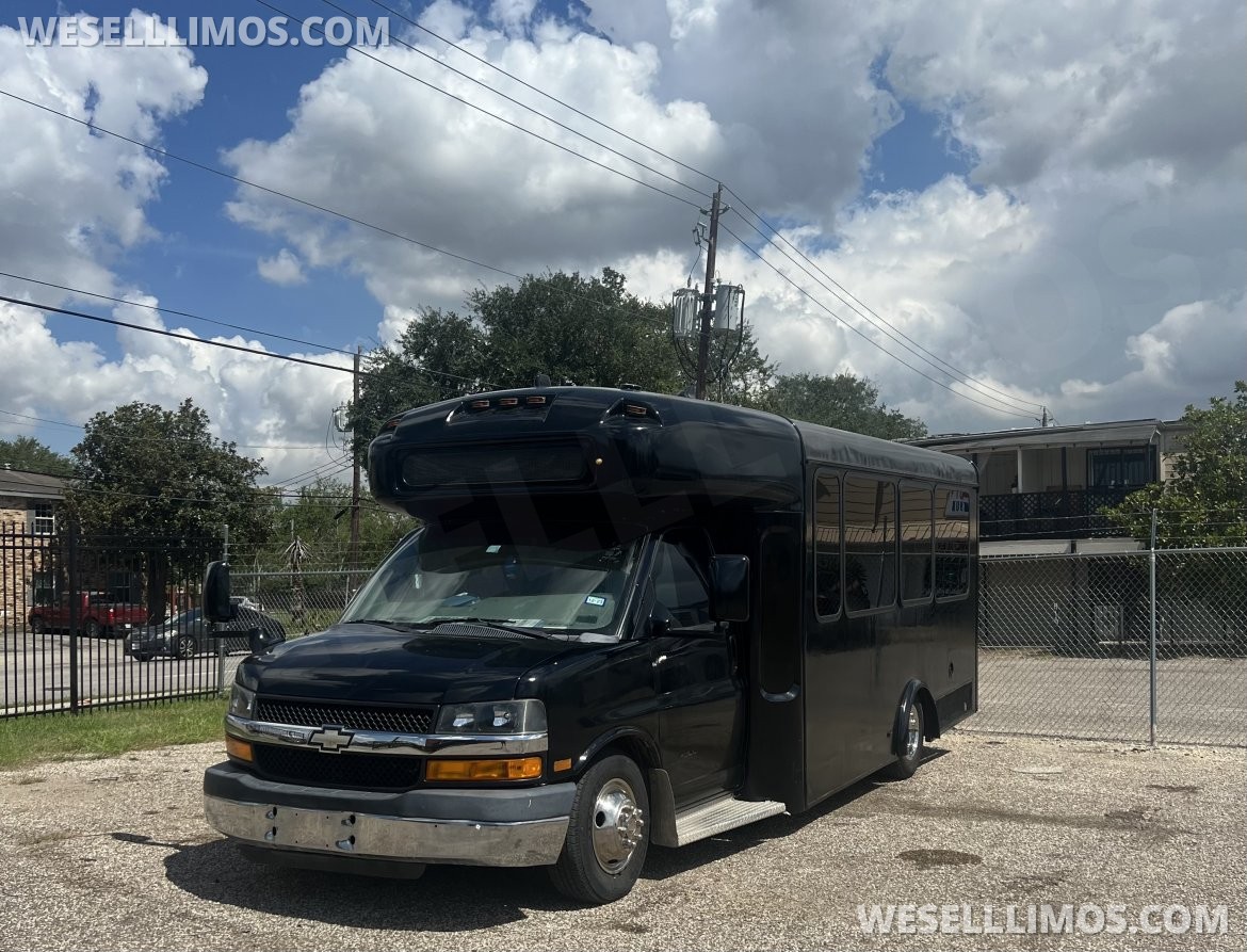 Limo Bus for sale: 2013 Chevrolet express by Party bus