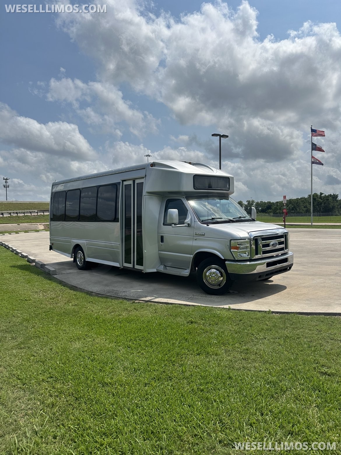 Limo Bus for Sale in houston, AL - Photo 2