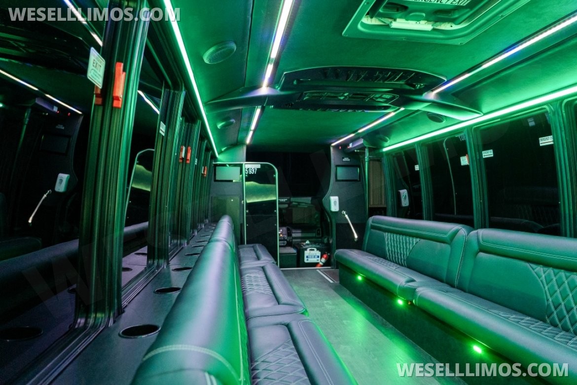 Photo of Limo Bus for sale: 2018 Ford F550 GM33 by Grech