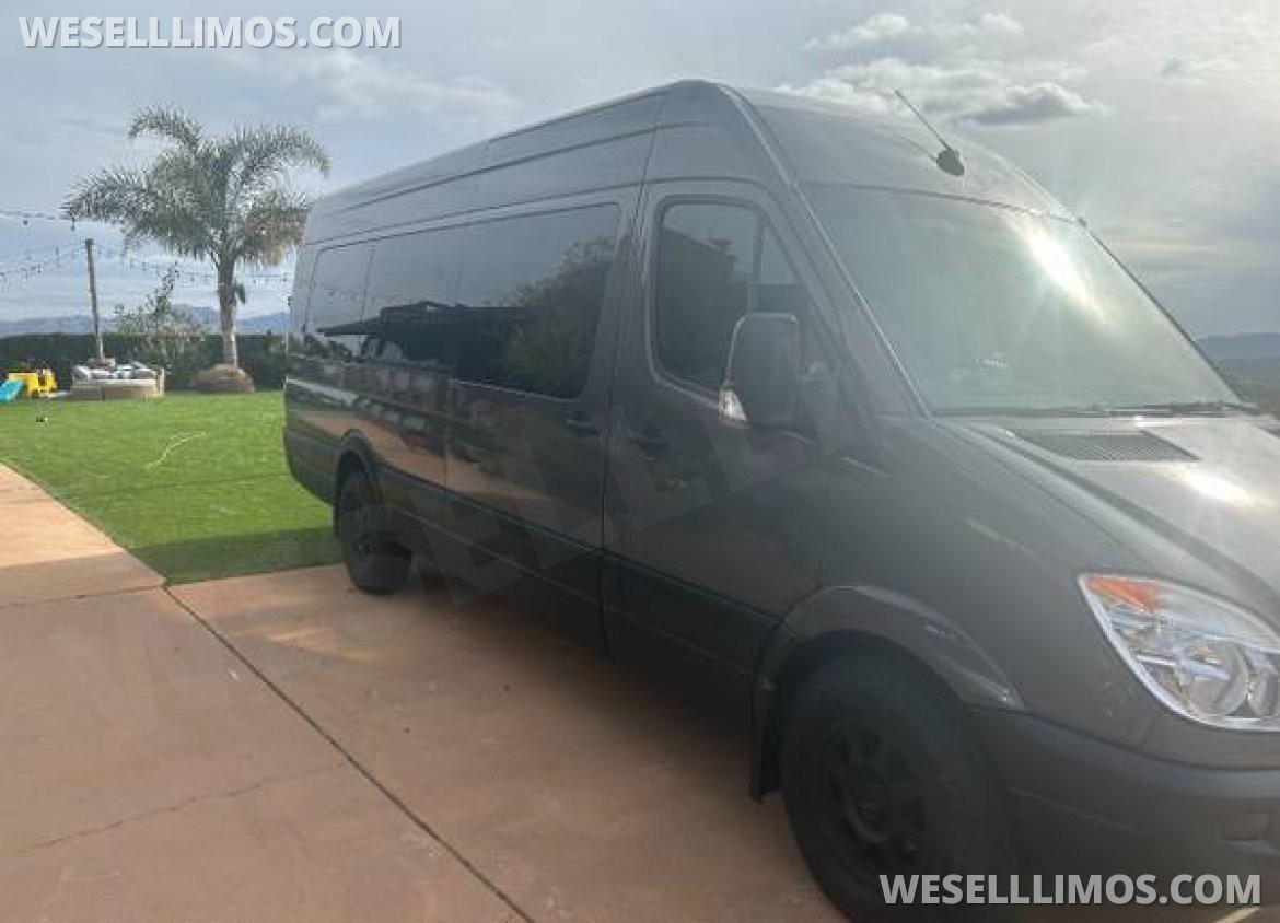 Sprinter for sale: 2010 Mercedes-Benz 2500 Party Bus Sprinter Van