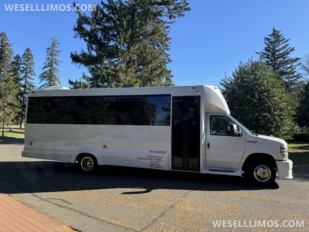 Photo of Limo Bus for sale: 2016 Ford E450 Limo Bus 28&quot; by Tiffany Coachworks