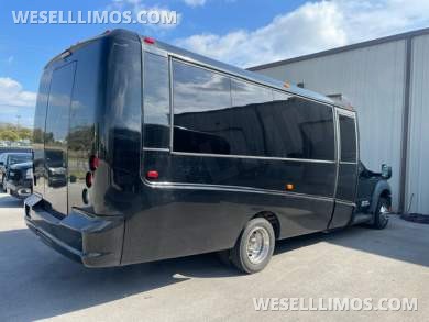 2015 Ford F450 Limo Bus for Sale in Austin, Texas, US - Photo 4