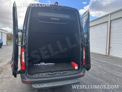 2024 Westwind Coach Mercedes-Benz Sprinter 3500 Sprinter - Sprinter for Sale in Machesney Park, IL - Photo 5
