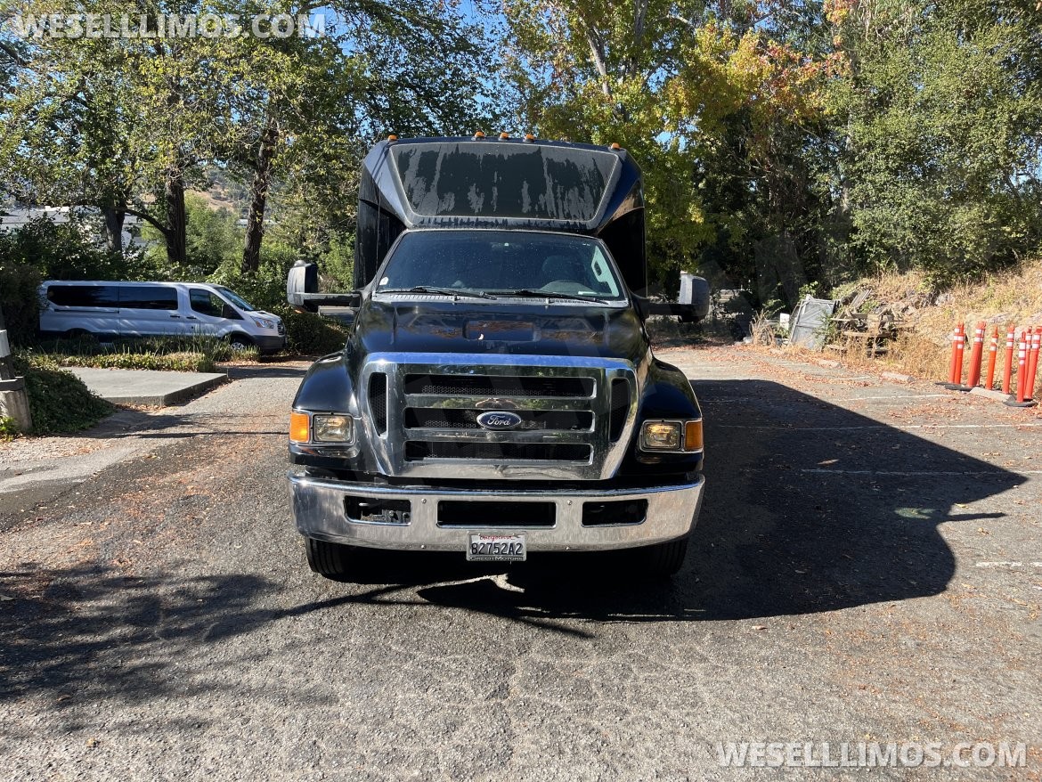 Shuttle Bus for Sale in San Rafael, CA - Photo 2
