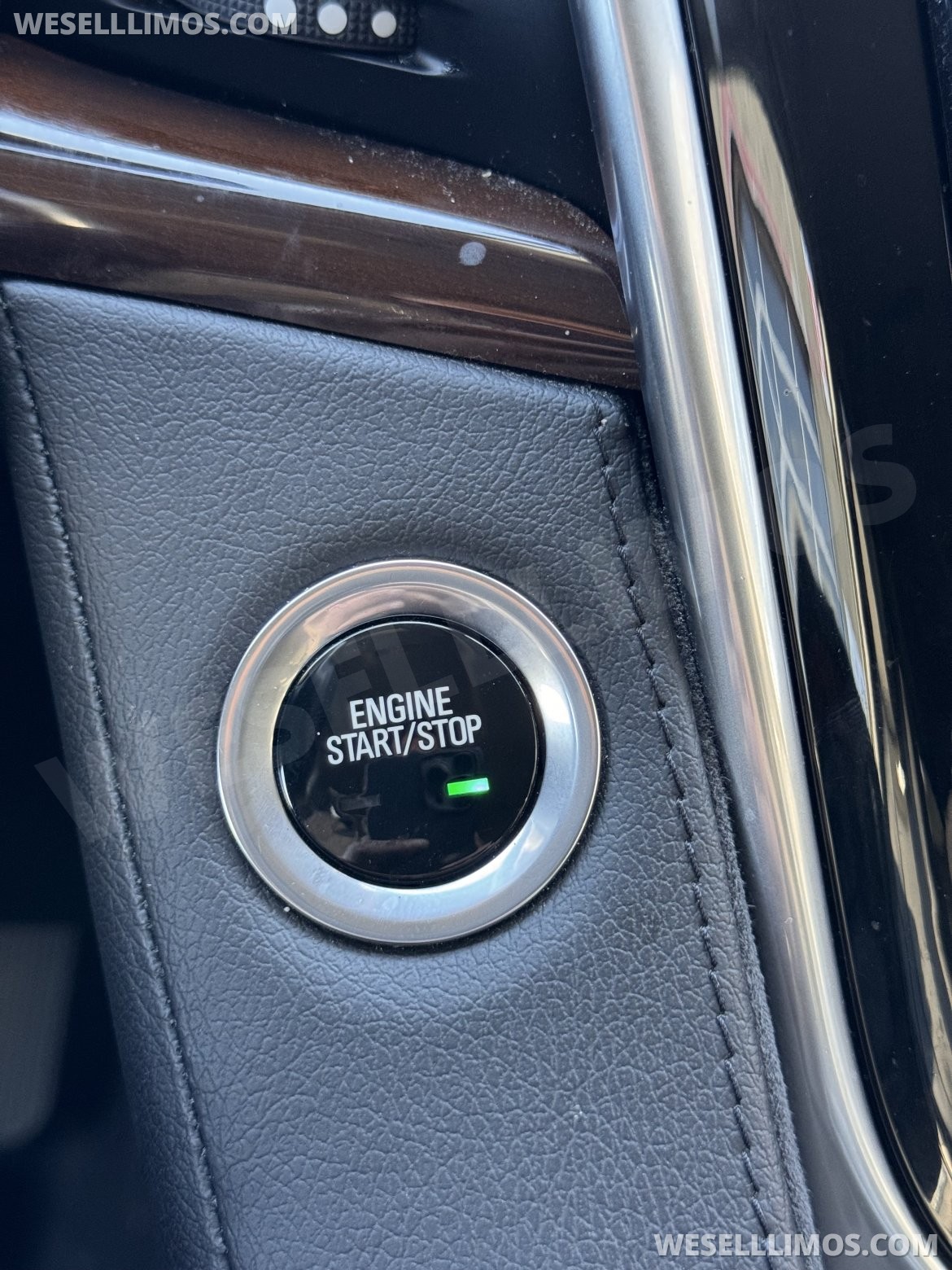 2020 Cadillac Esclade ESV SUV - Photo 4