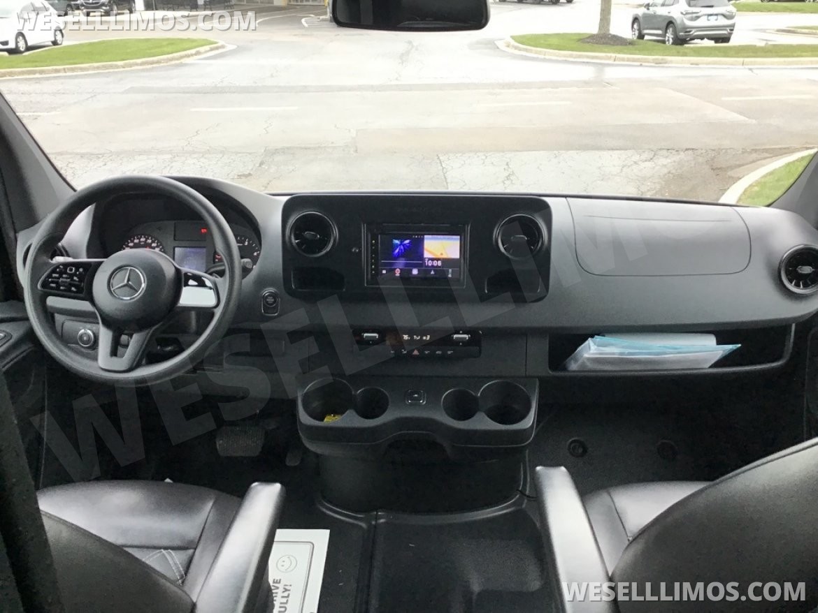 2019 Westwind Coachworks Mercedes-Benz Sprinter Limousine - 12 Passenger - Photo 2