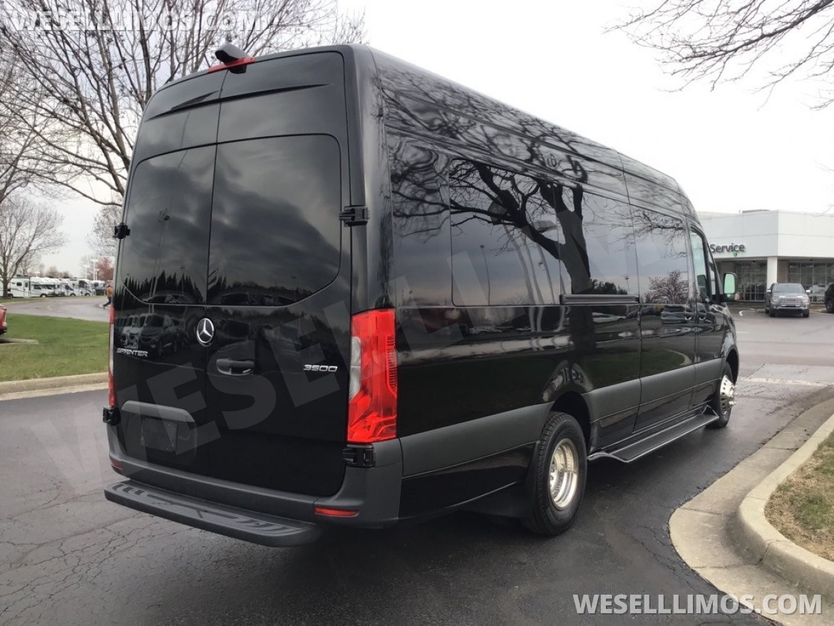 2019 Westwind Coachworks Mercedes-Benz Sprinter Limousine - 12 Passenger - Photo 4