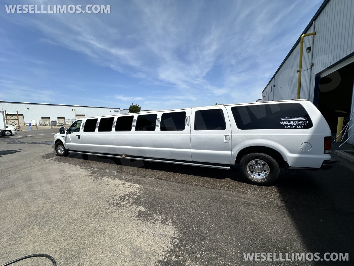 2005 Royal Coach Ford Excursion 200in stretch  SUV Stretch - Photo 3