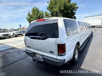 2005 Ford Excursion 200in stretch SUV Stretch for Sale in Visalia, California, US - Photo 4