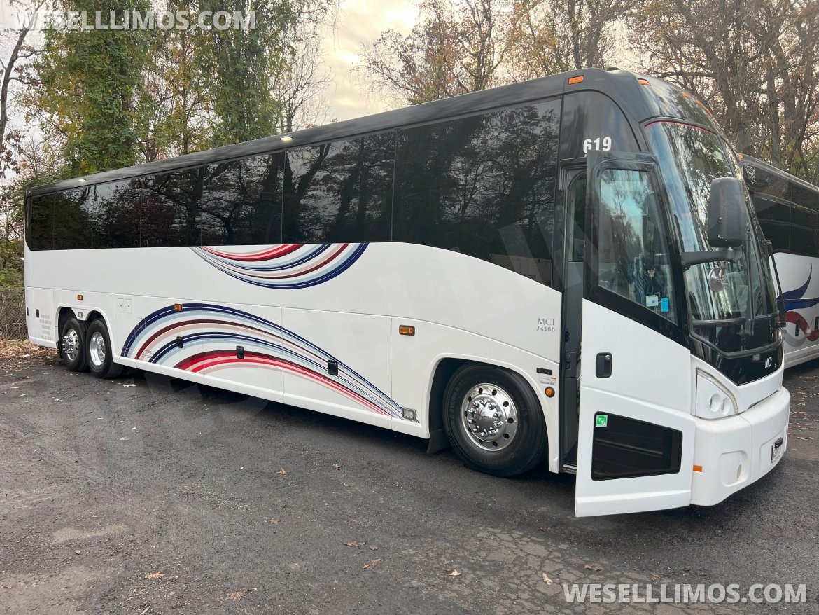 Motorcoach for sale: 2018 MCI J4500