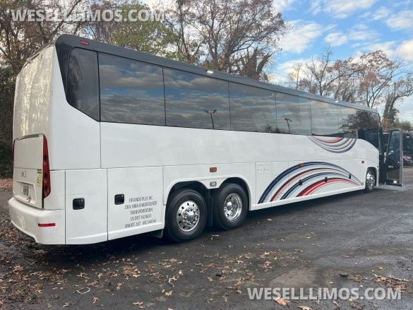 2018 MCI J4500 Motorcoach for Sale in Rockville, MD - Photo 2