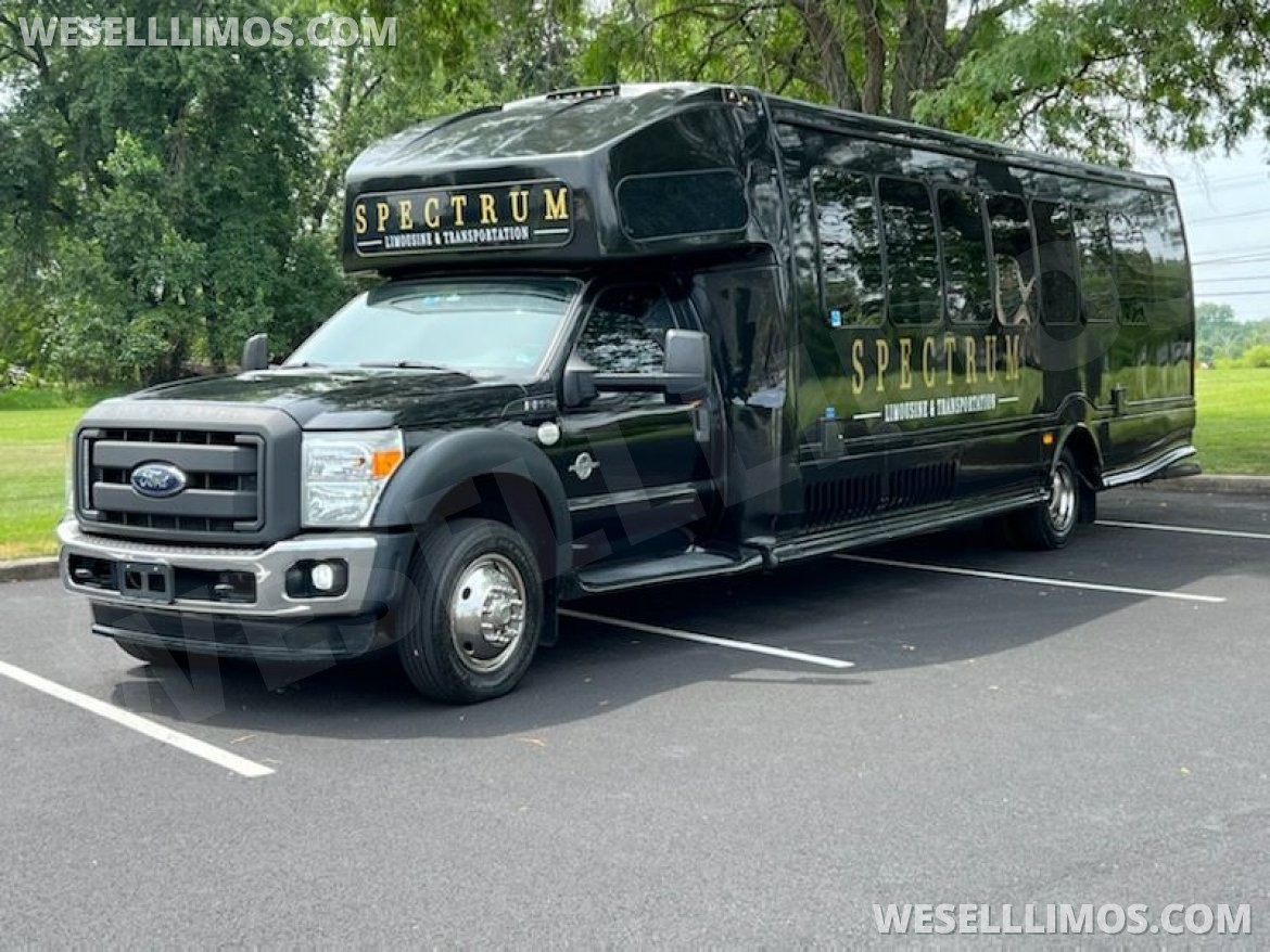 Shuttle Bus for sale: 2015 Ford F550 32&quot; by Turtle Top