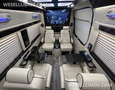 2021 Mercedes-Benz Sprinter 3500 Business Class Sprinter for Sale in Richmond, Virginia, US - Photo 4