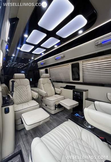 2021 Mercedes-Benz Sprinter 3500 Business Class Sprinter for Sale in Richmond, Virginia, US - Photo 3
