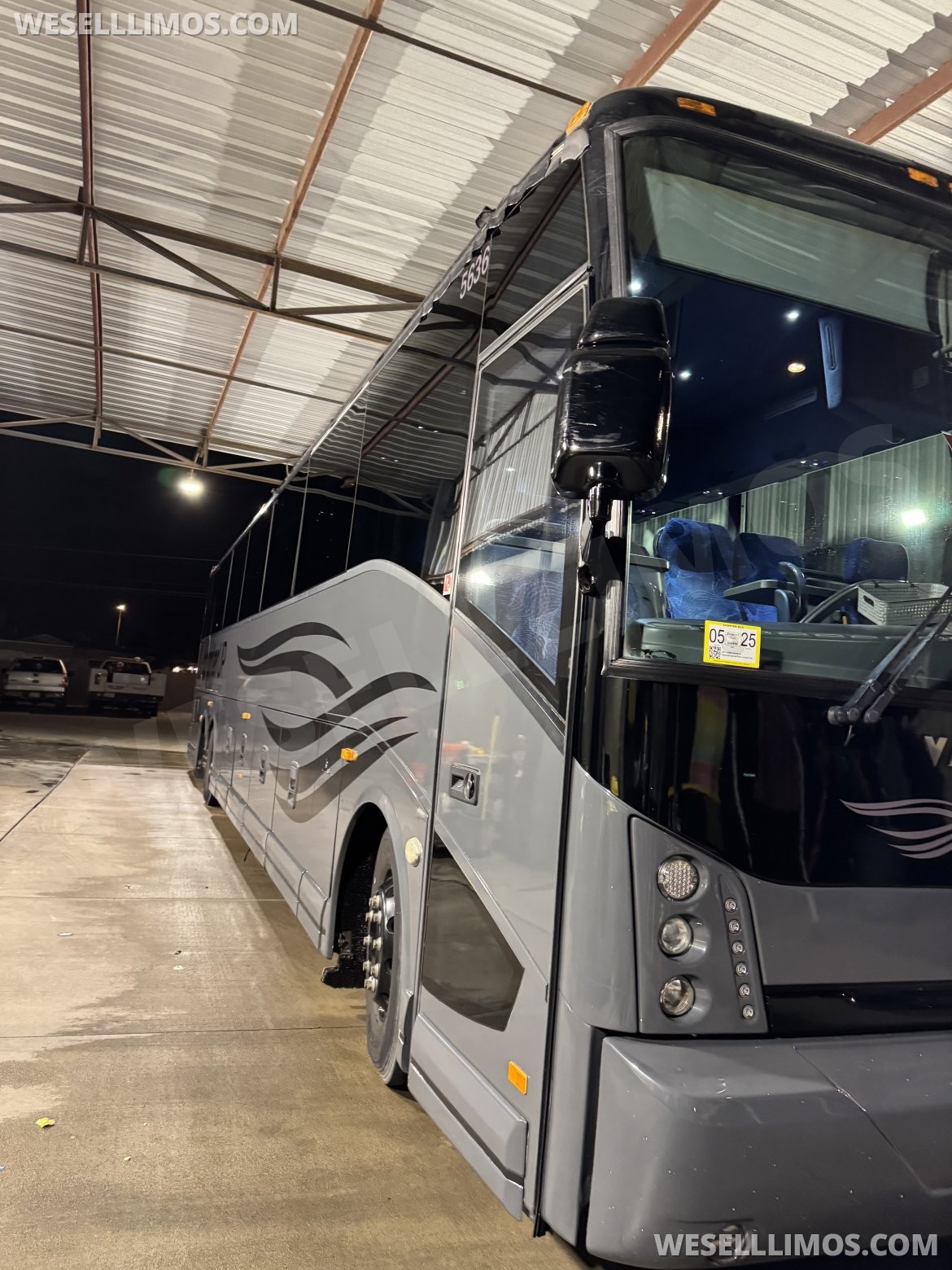 Motorcoach for sale: 2015 Van Hool CX45 45&quot;