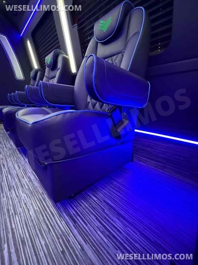 FORD F550 Custom Luxury Limo Bus by LGE Coachworks