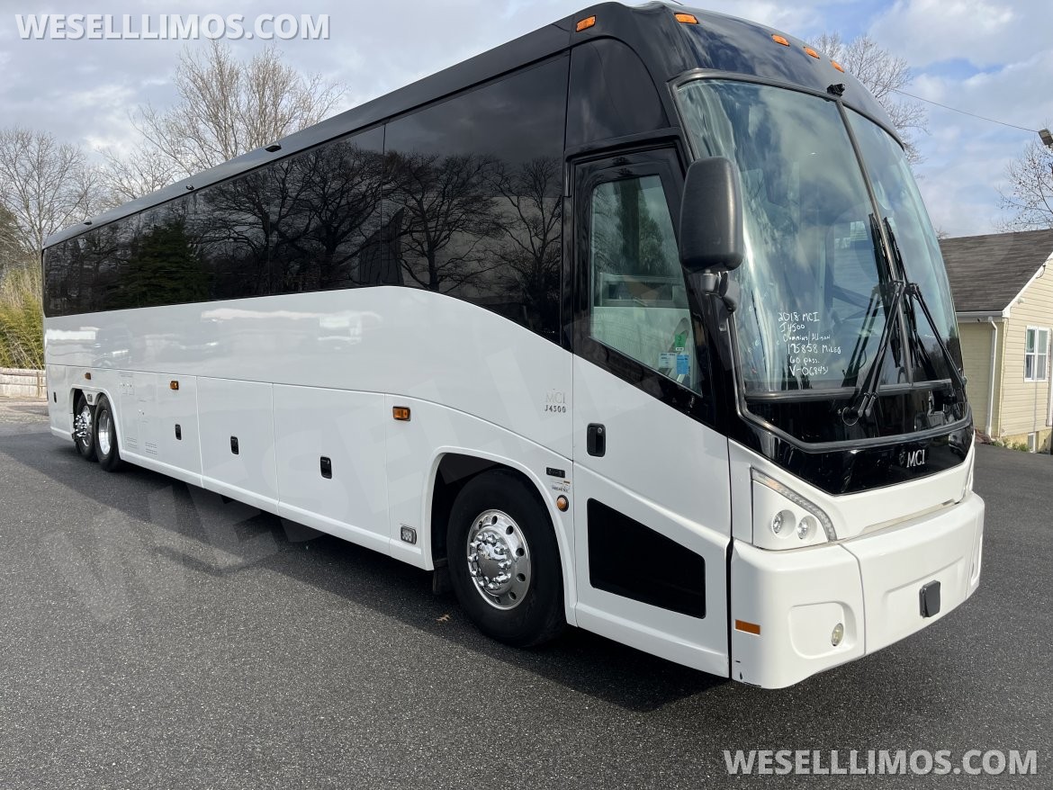 Motorcoach for sale: 2018 MCI J 4500 by MCI