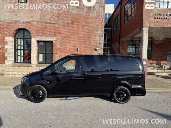 2023 Mercedes-Benz Metris CEO Sprinter for Sale in Springfield, MO - Photo 3