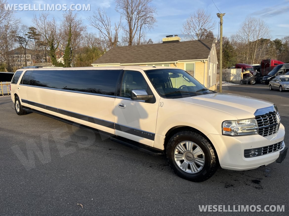 SUV Stretch for sale: 2013 Lincoln Navigator 180&quot; by Moonlight