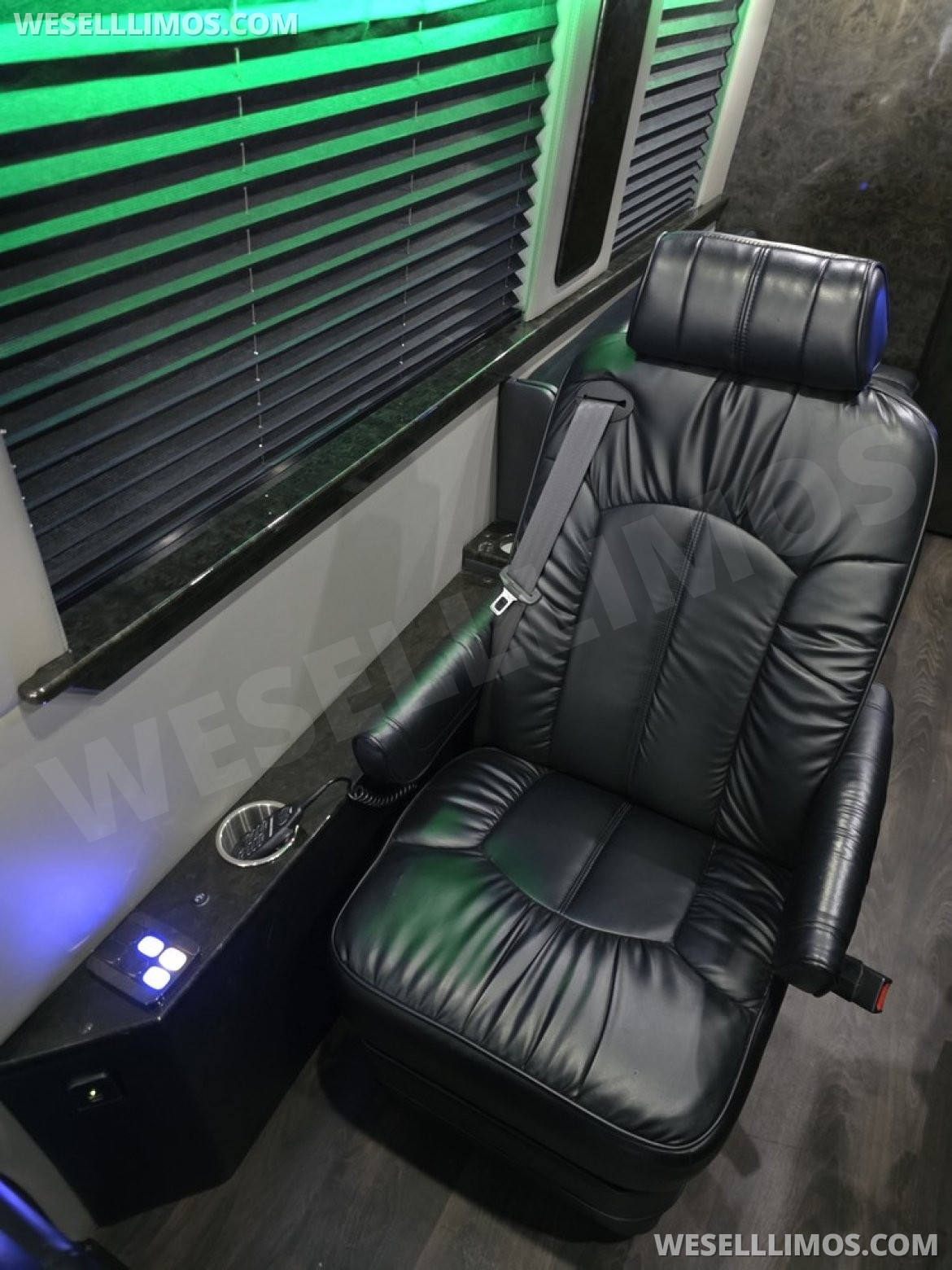 Photo of CEO SUV Mobile Office for sale: 2017 Mercedes-Benz Sprinter 3500 EXT by Midwest Automotive