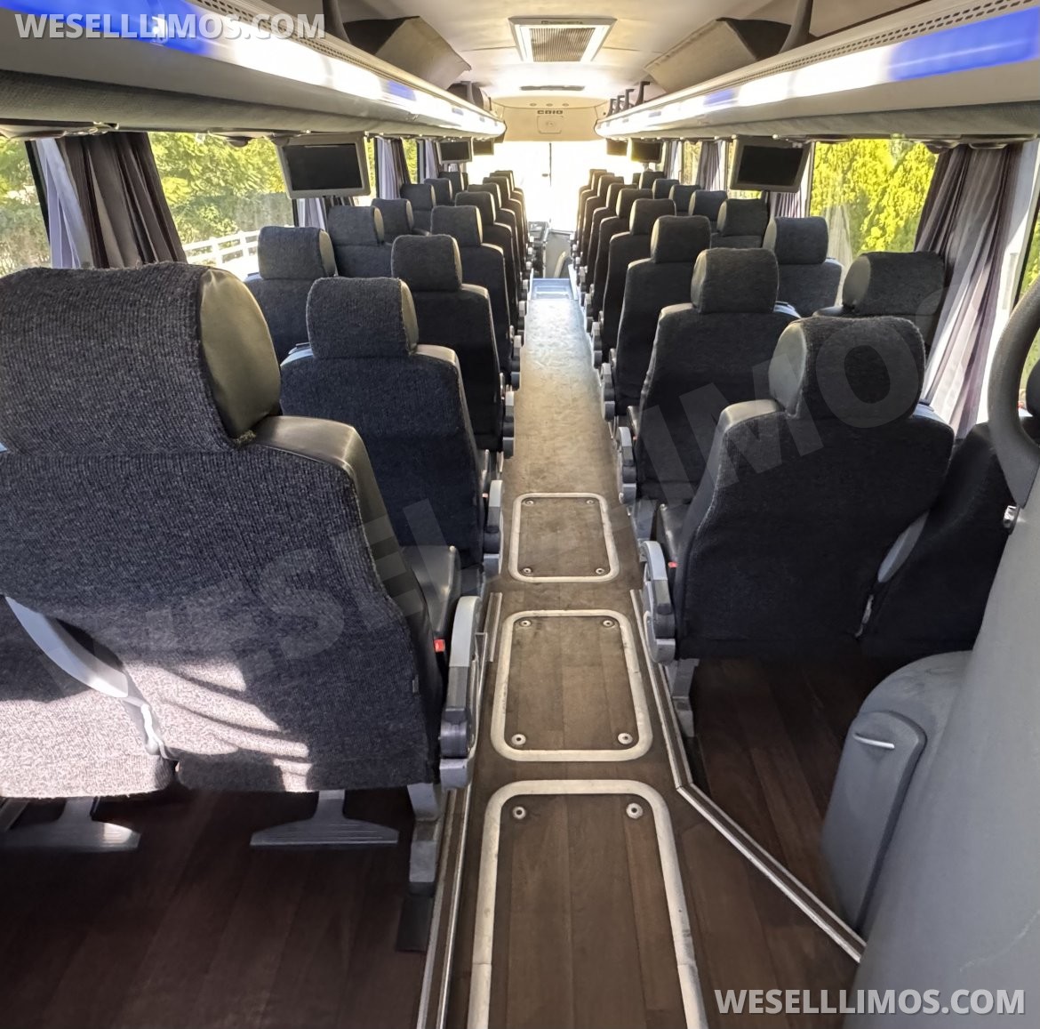 Photo of Shuttle Bus for sale: 2017 Freightliner Freightliner coach 39&quot; by Tiffany