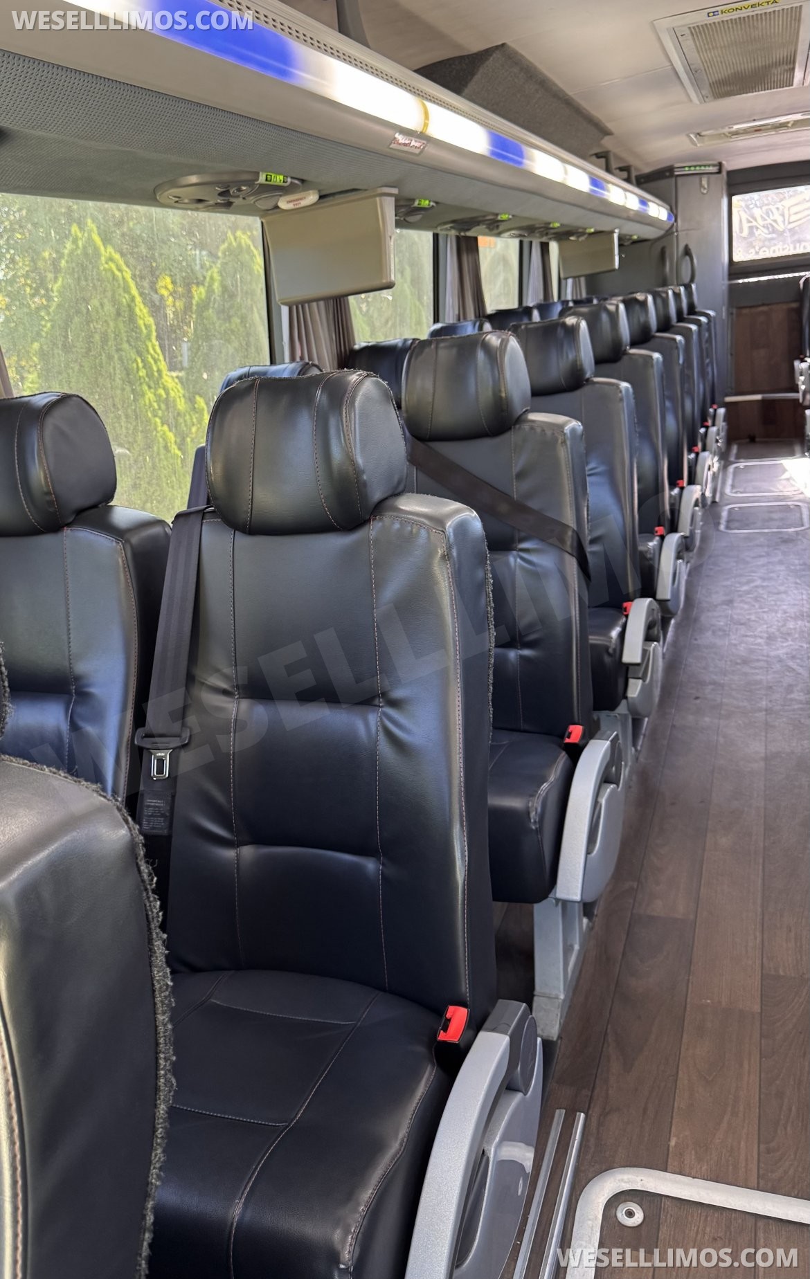 Photo of Shuttle Bus for sale: 2017 Freightliner Freightliner coach 39&quot; by Tiffany