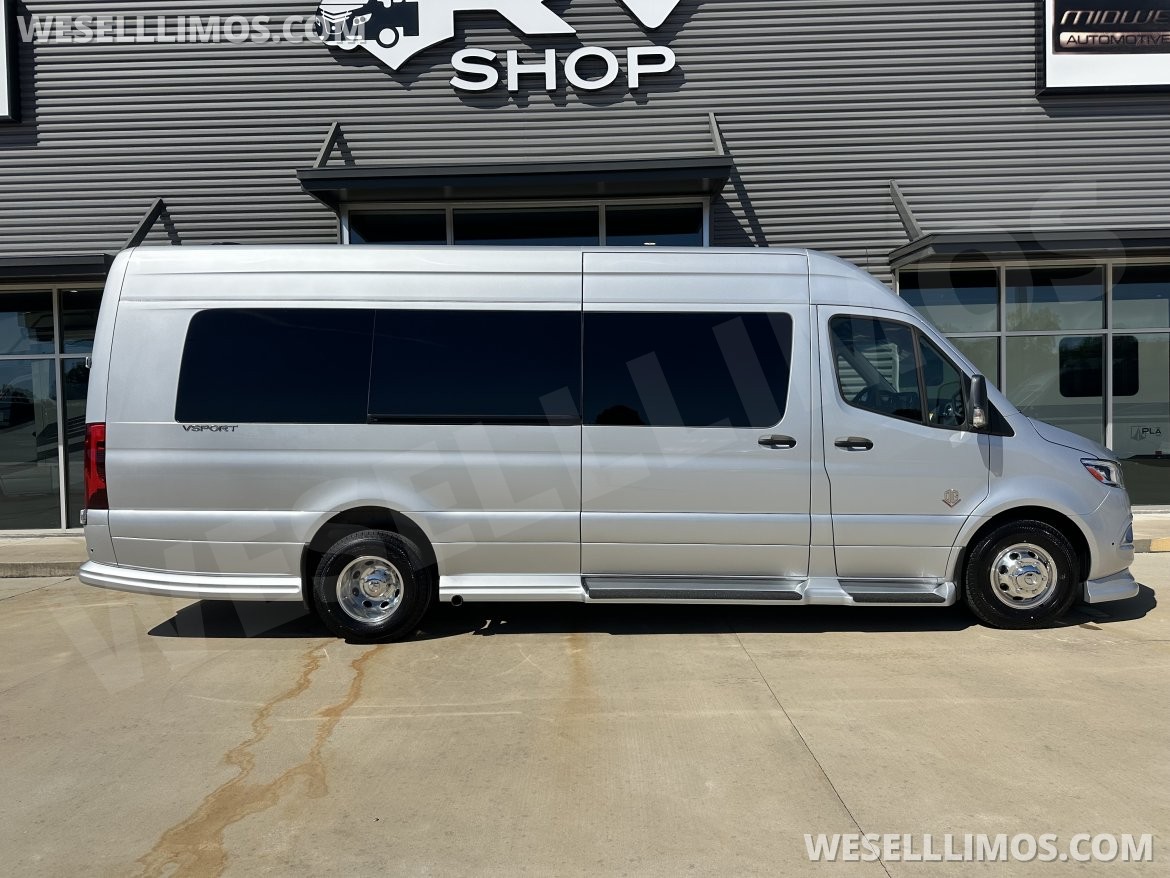 Sprinter for sale: 2026 OGV Luxury Coach V-Sport 9RB7 295"