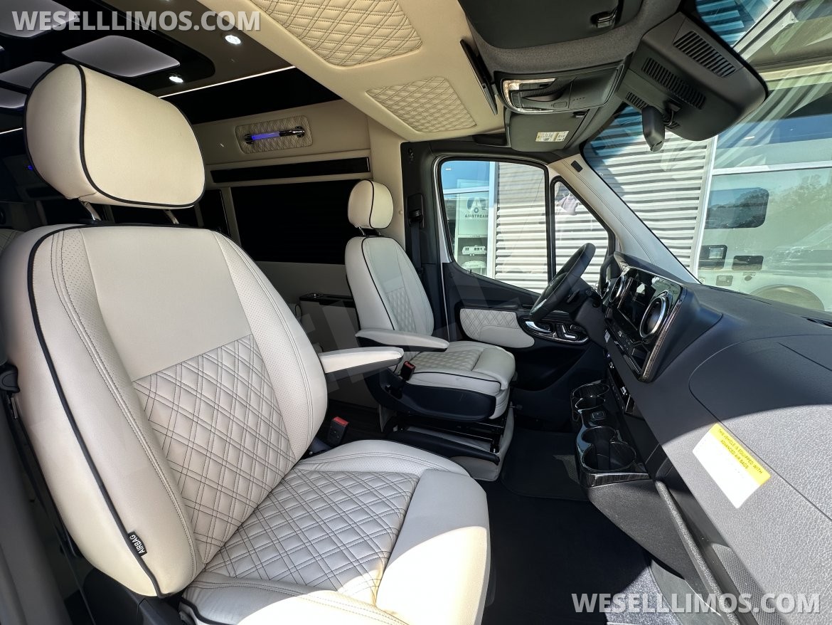 Photo of Sprinter for sale: 2026 OGV Luxury Coach V-Sport 9RB7 295"