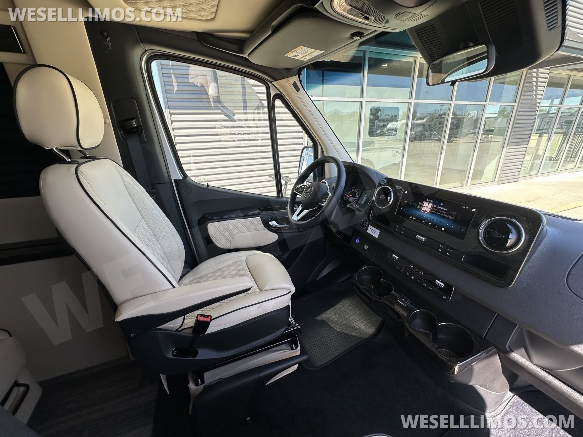 Photo of Sprinter for sale: 2026 OGV Luxury Coach V-Sport 9RB7 295"