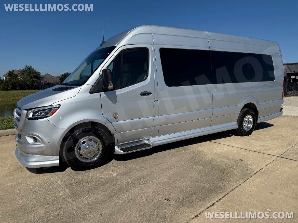 Photo of Sprinter for sale: 2026 OGV Luxury Coach V-Sport 9RB7 295"