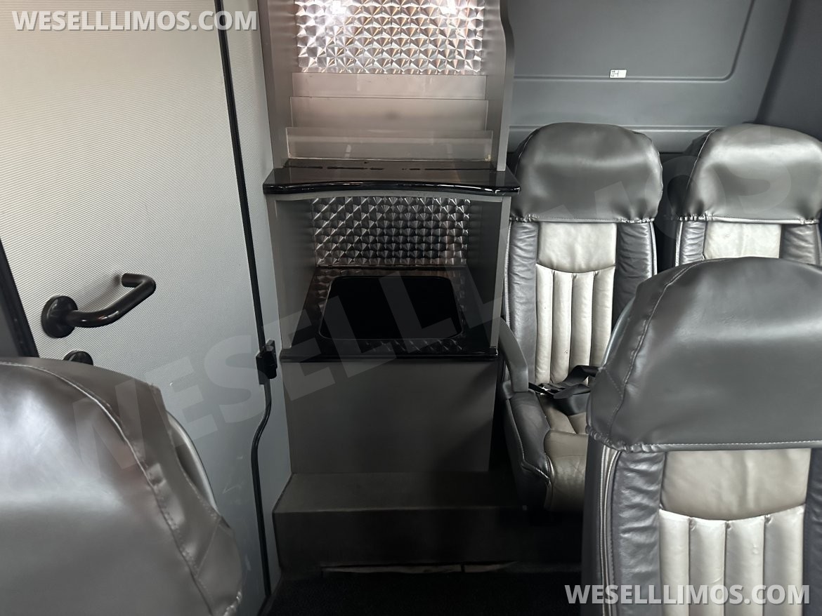 Photo of Motorcoach for sale: 2010 Setra Coach S 417