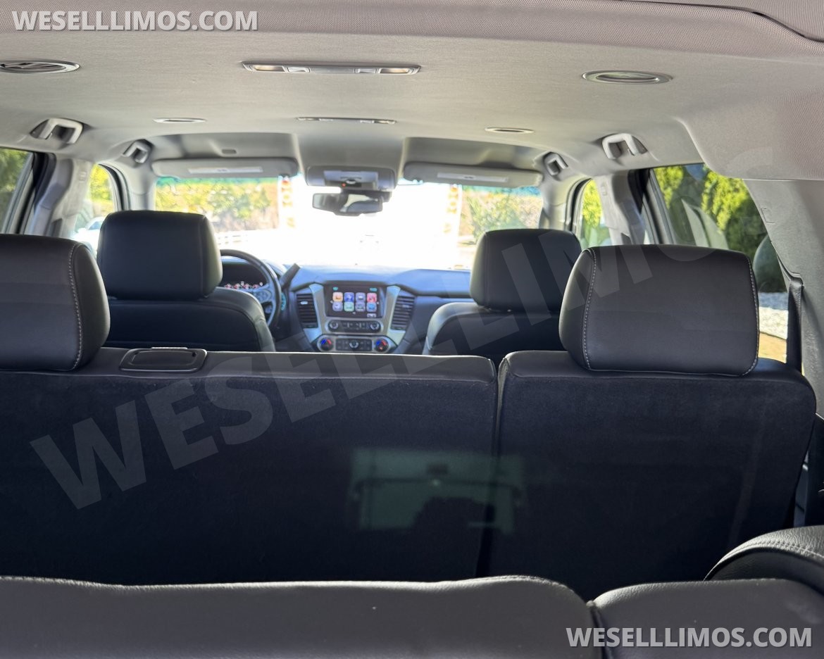 Photo of SUV for sale: 2018 Chevrolet Chevy Suburban 17" by GM