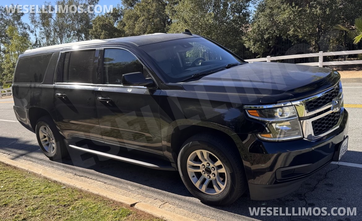 Photo of SUV for sale: 2018 Chevrolet Chevy Suburban 17" by GM