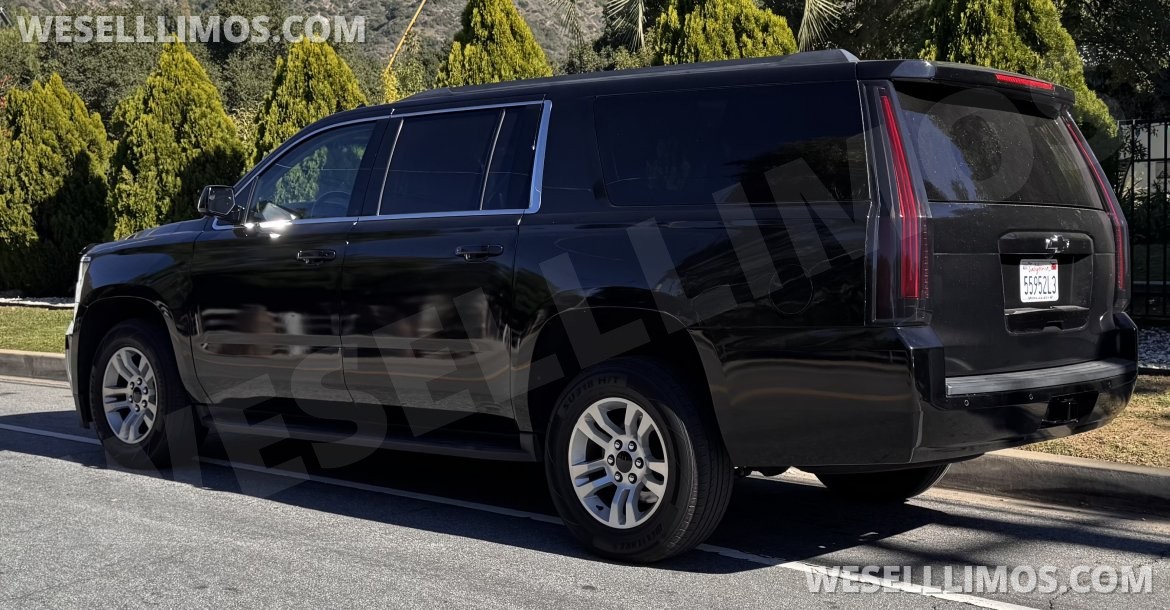 SUV for sale: 2018 Chevrolet Chevy Suburban 17" by GM