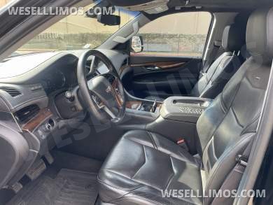 2017 Springfield Cadillac Escalade Limousine - SUV Stretch for Sale in Austin, TX - Photo 19