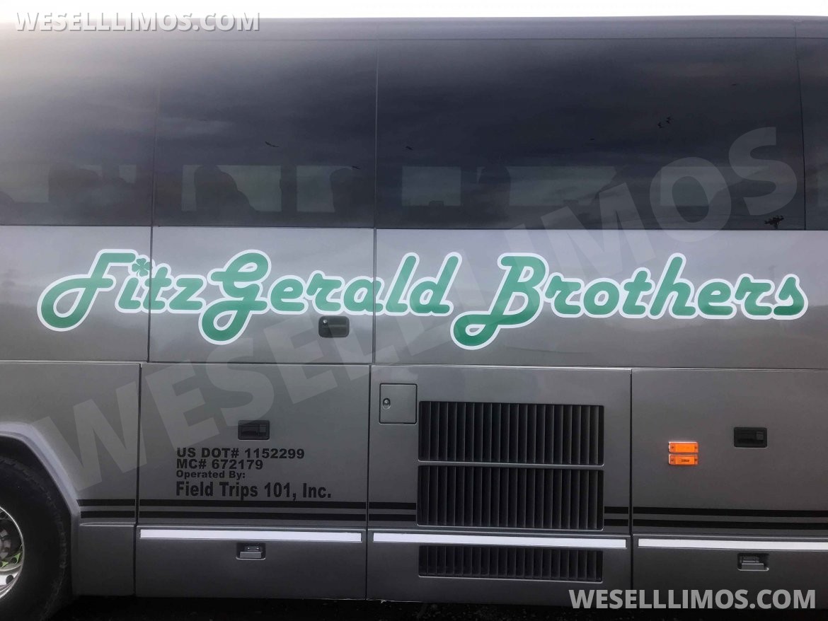 Photo of Motorcoach for sale: 2010 Prevost H3-45 45" by Prevost