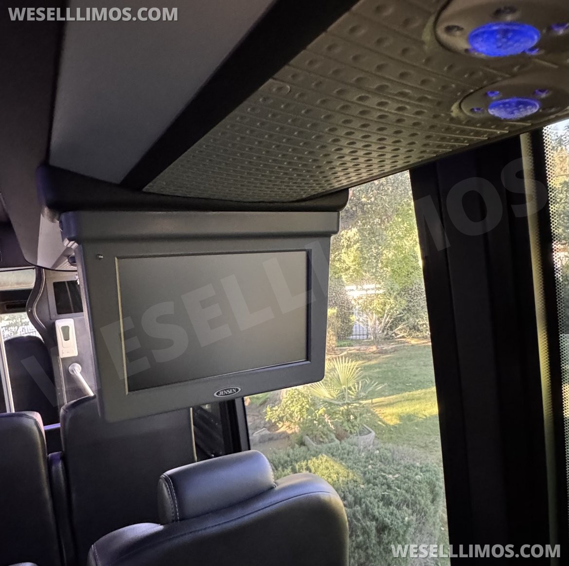 Photo of Shuttle Bus for sale: 2015 Freightliner M2 45" by Executive coach