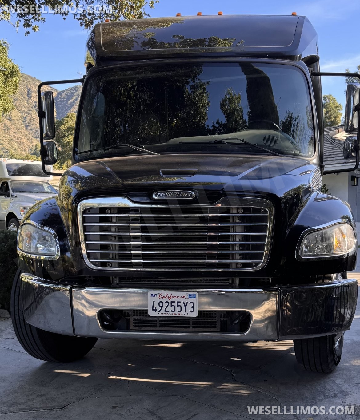 Photo of Shuttle Bus for sale: 2015 Freightliner M2 45" by Executive coach