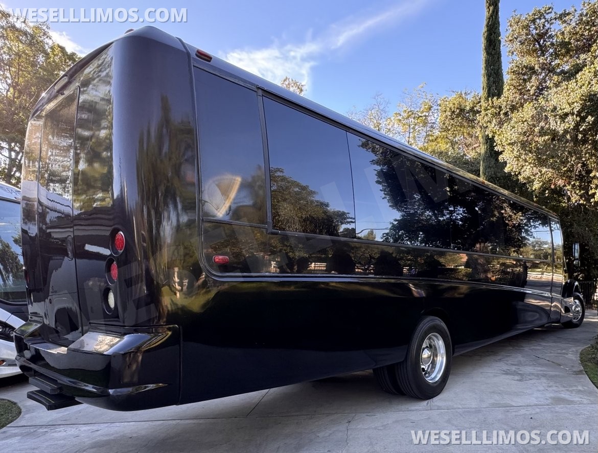 Photo of Shuttle Bus for sale: 2015 Freightliner M2 45" by Executive coach