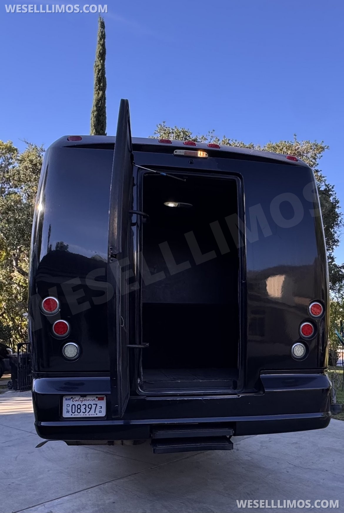 Photo of Shuttle Bus for sale: 2015 Freightliner M2 45" by Executive coach