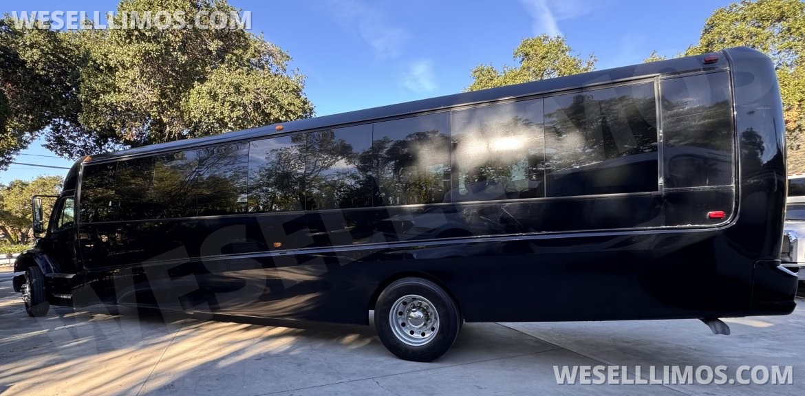 Photo of Shuttle Bus for sale: 2015 Freightliner M2 45" by Executive coach