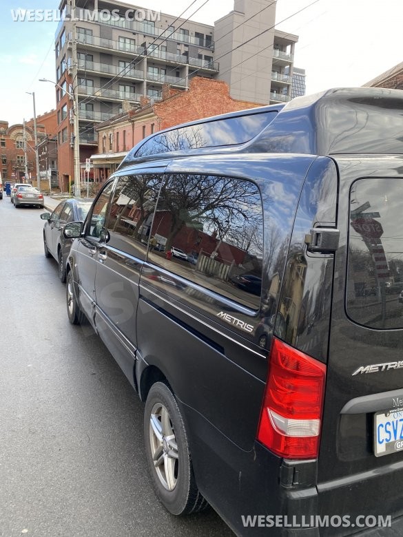 2016 Mercedes-Benz Metris CEO SUV Mobile Office for Sale in Hamilton, ON - Photo 2