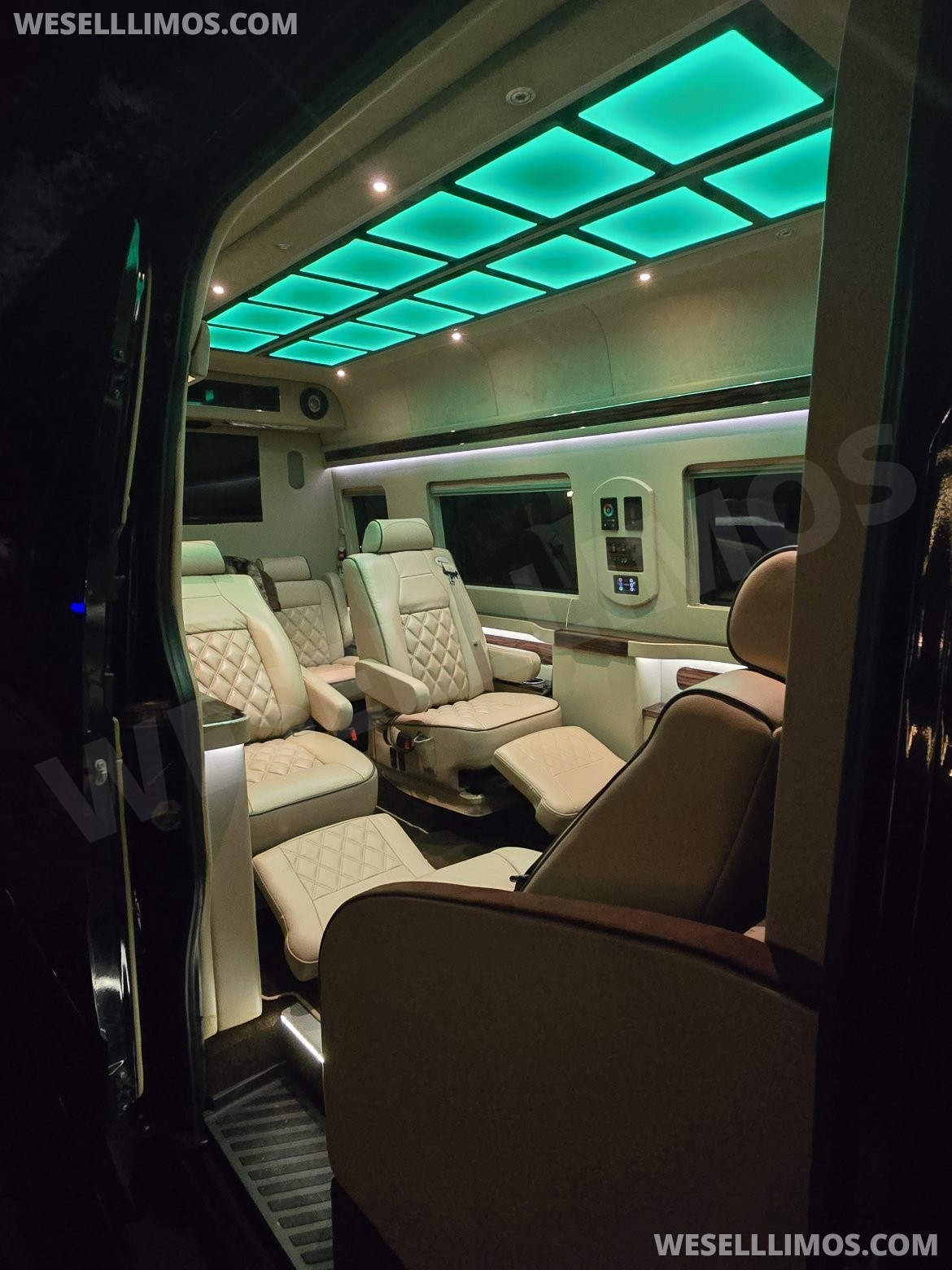 Photo of Sprinter for sale: 2013 Mercedes-Benz 2500 by Midwest