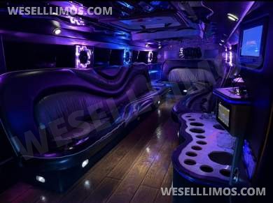 2008 Coach Works Hummer H2 Limousine - Limousine for Sale in Porterville, California, United States - Photo 10