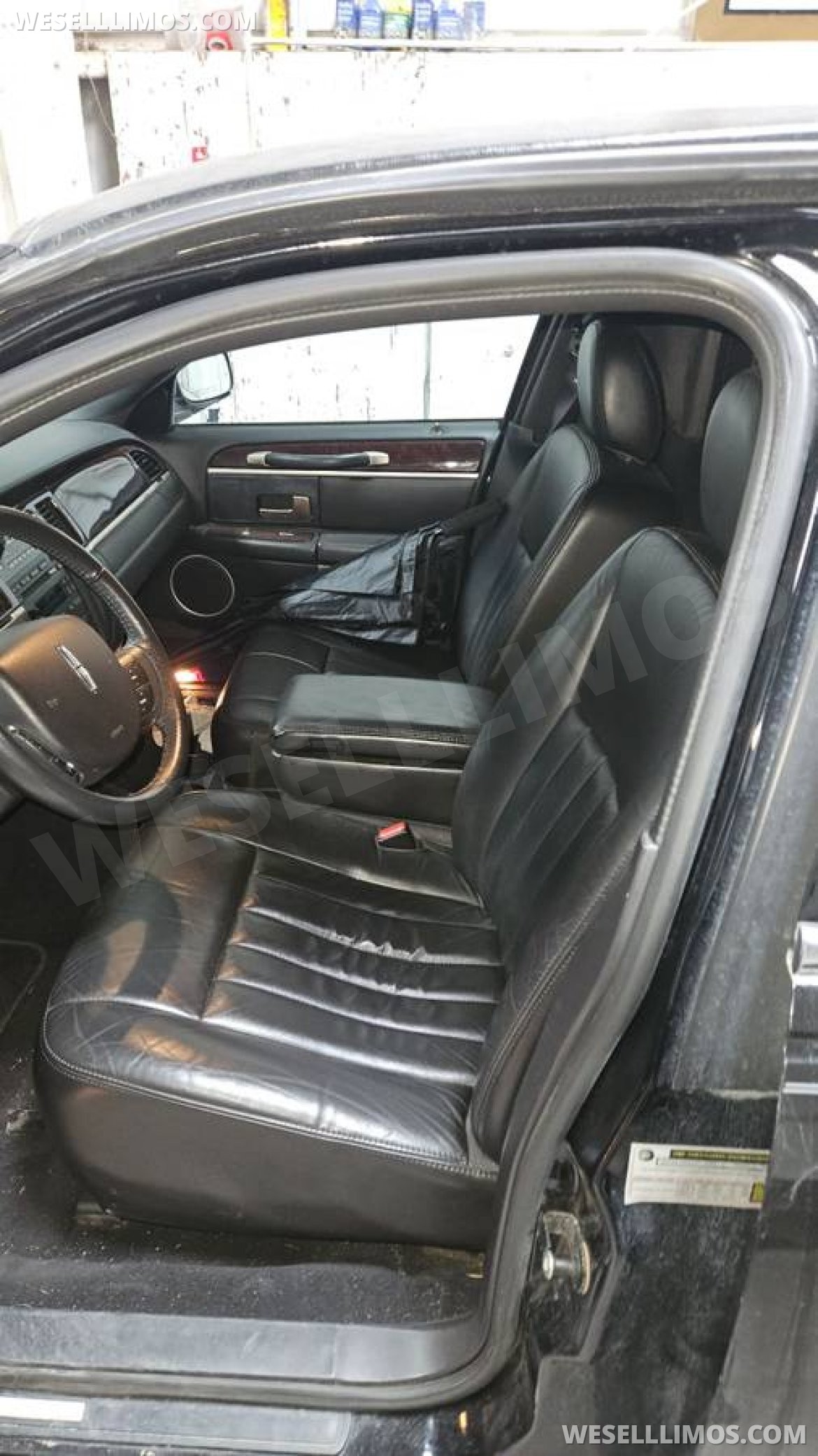 Photo of Limousine for sale: 2008 Lincoln Towncar 120" by DaBryan