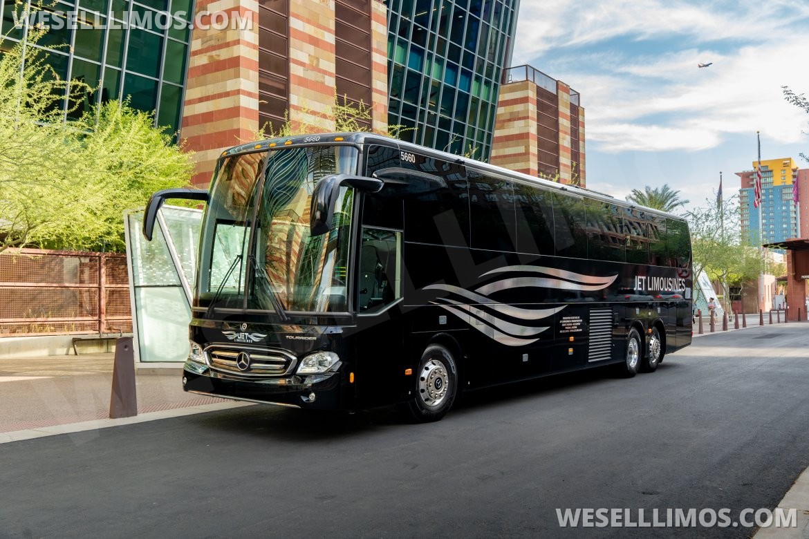 Motorcoach for sale: 2024 Mercedes-Benz Tourrider 45"