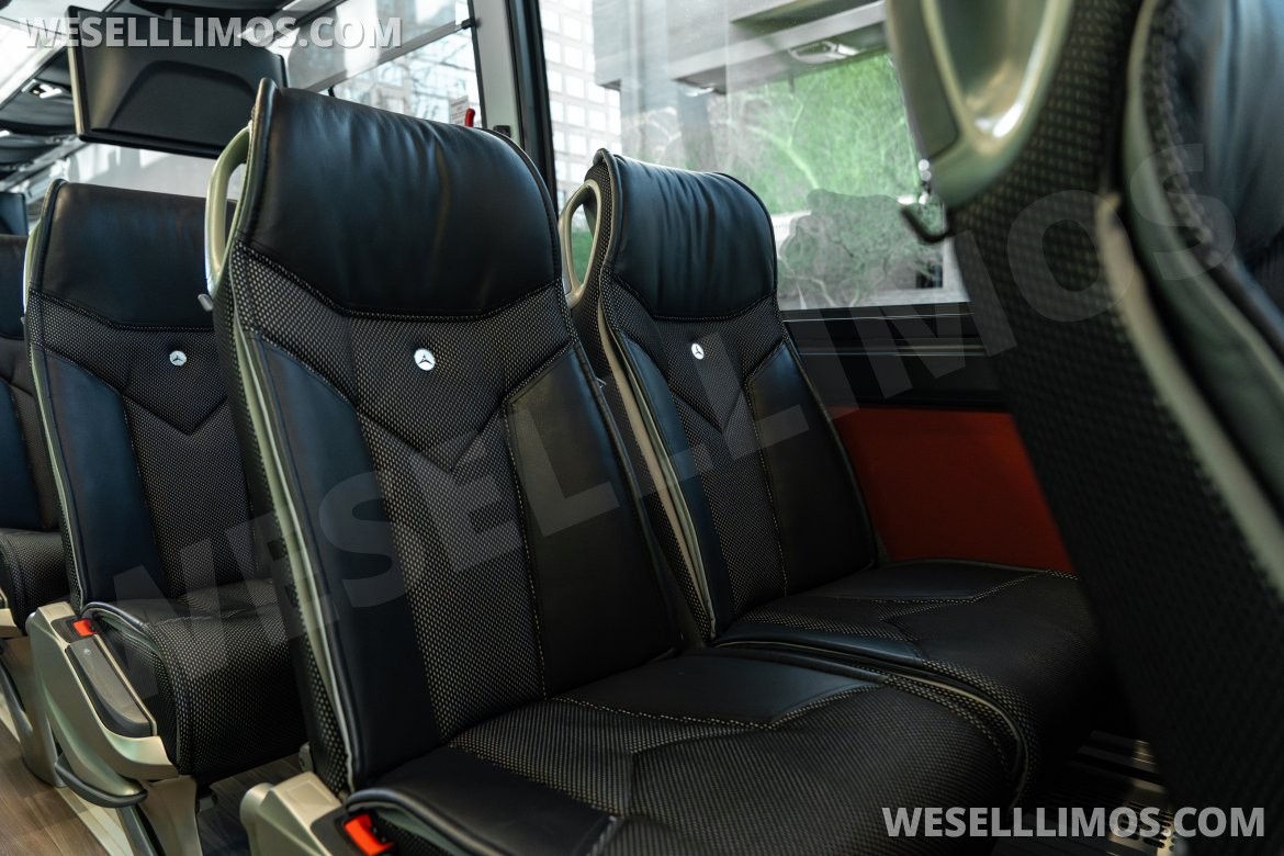 Photo of Motorcoach for sale: 2024 Mercedes-Benz Tourrider 45"