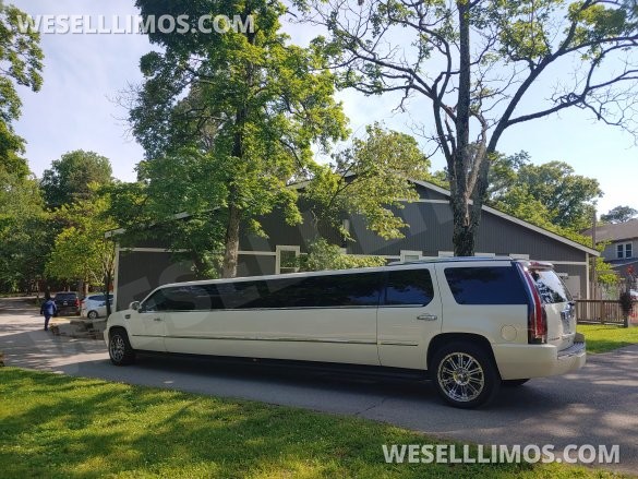 2007 Cadillac Escalade  Limousine
