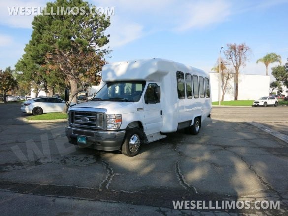 2023 Diamond Coach Ford E-450 ADA Shuttle Bus