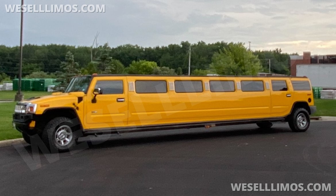 Limousine for sale: 2006 Hummer H2 18&quot;